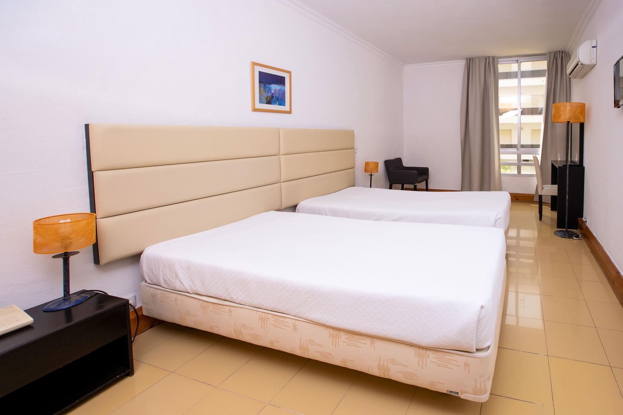Hotel Apartamento Foz Atlantida Monte Gordo Exterior photo